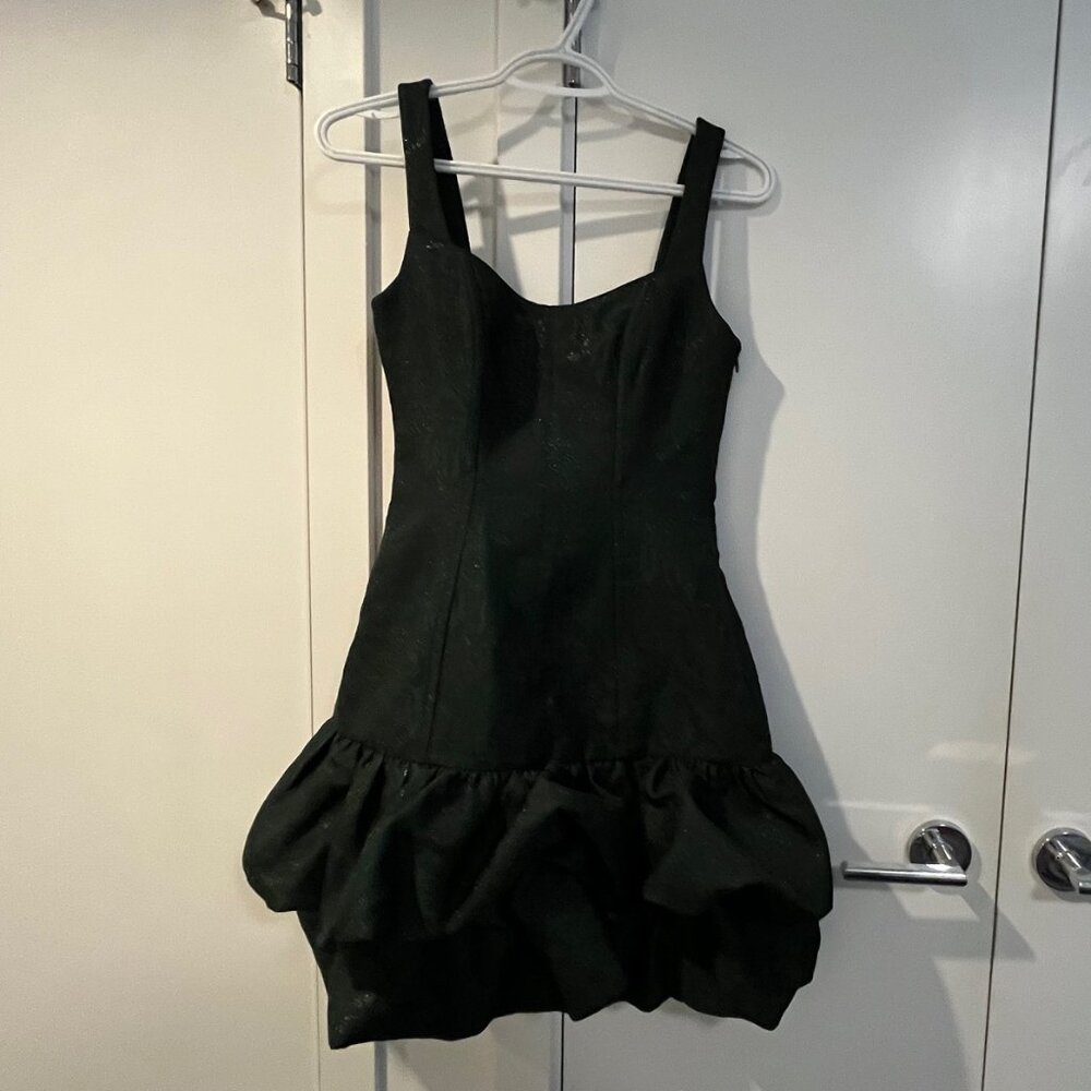 Elegant and Fun Sleeveless Green Jacquard Bubble Dress